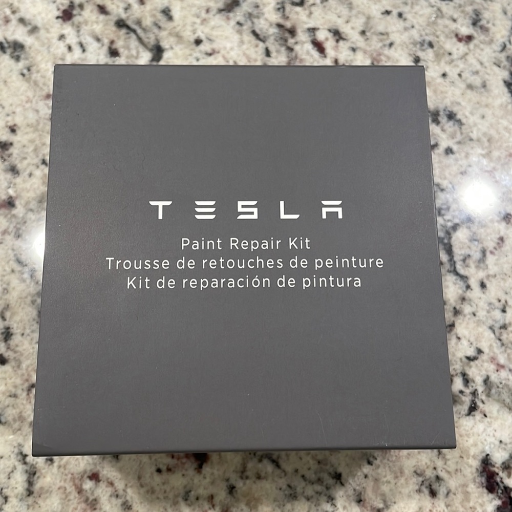 Tesla paint repair kit - pearl white